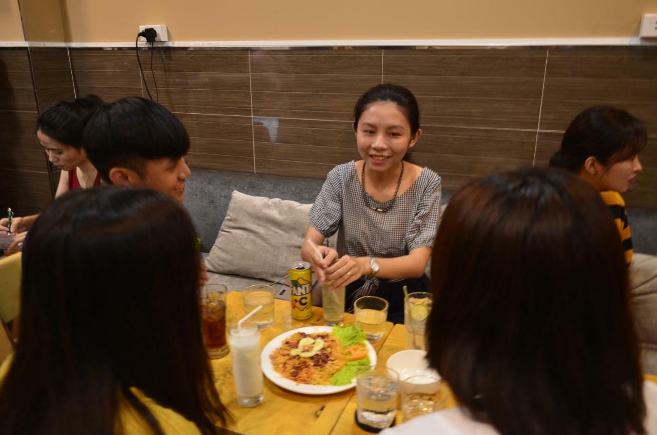 Language Exchange Hostel 2 Хошимин Экстерьер фото