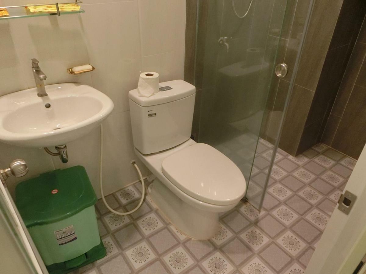 Language Exchange Hostel 2 Хошимин Экстерьер фото