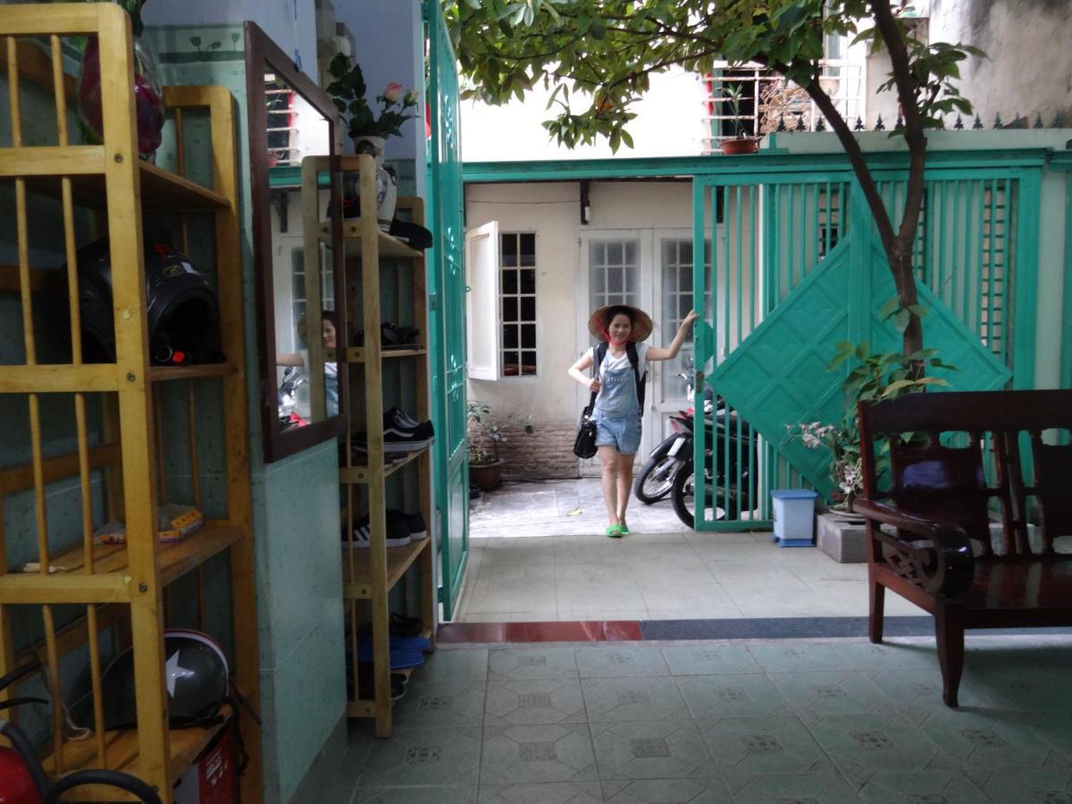 Language Exchange Hostel 2 Хошимин Экстерьер фото